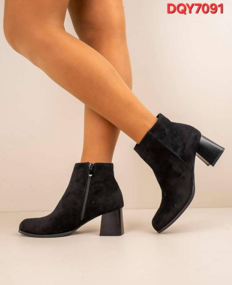 Botki damskie Roz 36-41/ 12 par